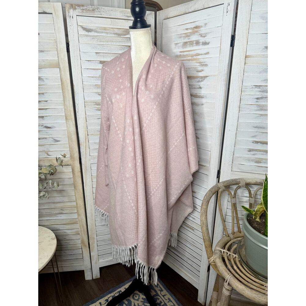 NWT GENTLE FAWN Women's M L Hermosa Kimono Pink Fringe Soft Wrap Throw Sweater - Picture 7 of 16